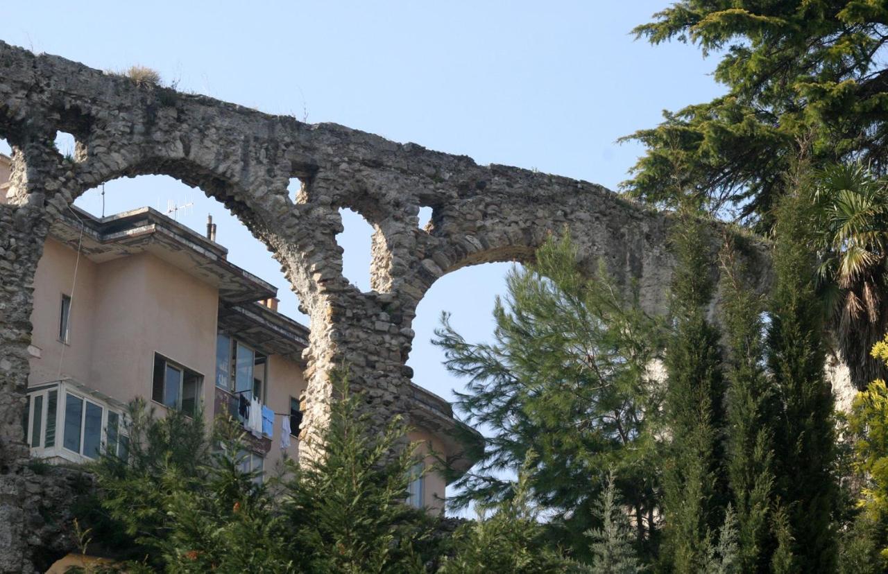 サレルノ La Casa Sugli Archi Bed & Breakfast エクステリア 写真